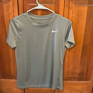 Green Nike dri-fit small shirt